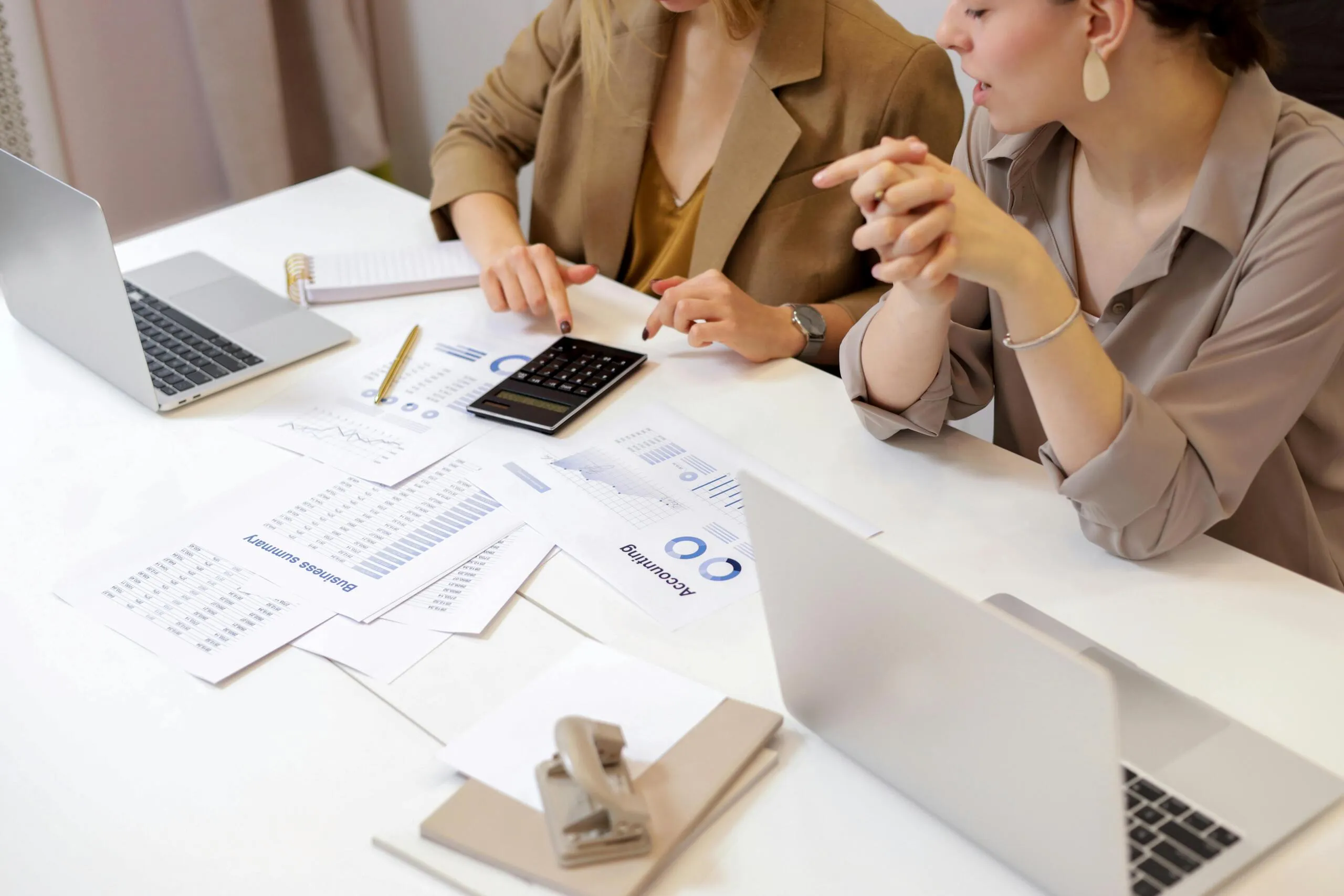 Financial Reporting & Controls